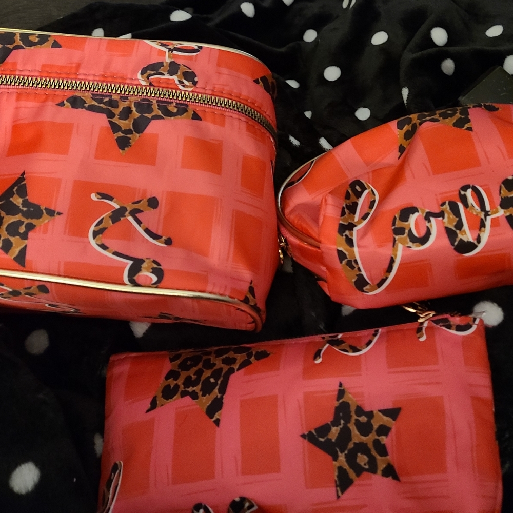 Toiletry Bag Set NWOT